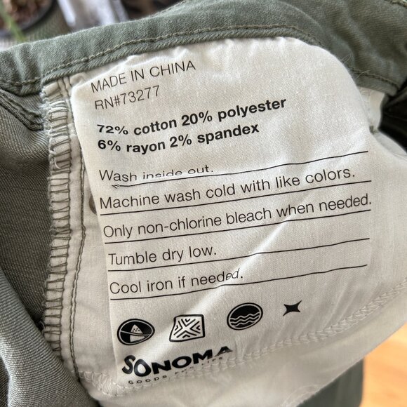 SONOMA Capri Crop Stretch Ladies Olive Green Soft Jeans. Size 14. Zip Pockets - Picture 12 of 12